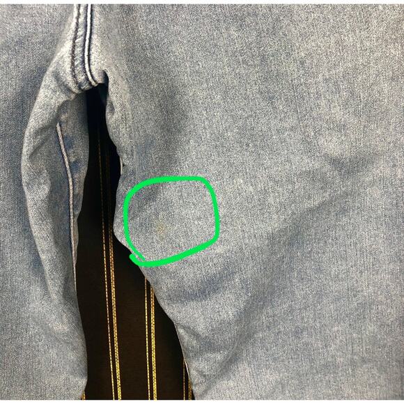 Women Lee Riders Size 10M Regular Fit Midrise Light Blue Capri Jeans Approx 32in - Picture 5 of 8